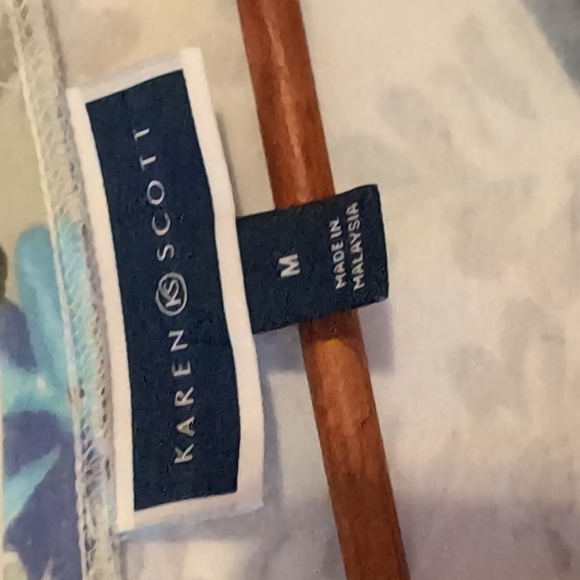 Karen Scott size medium top - Picture 3 of 3